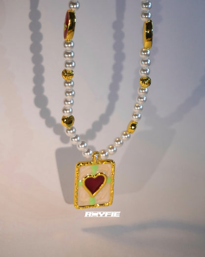 EKLETIKA Charming Heart Pendant Necklace