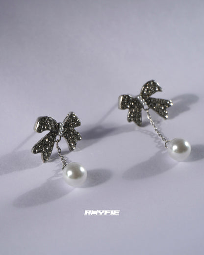 GESTALT Charming Bow and Pearl Earrings