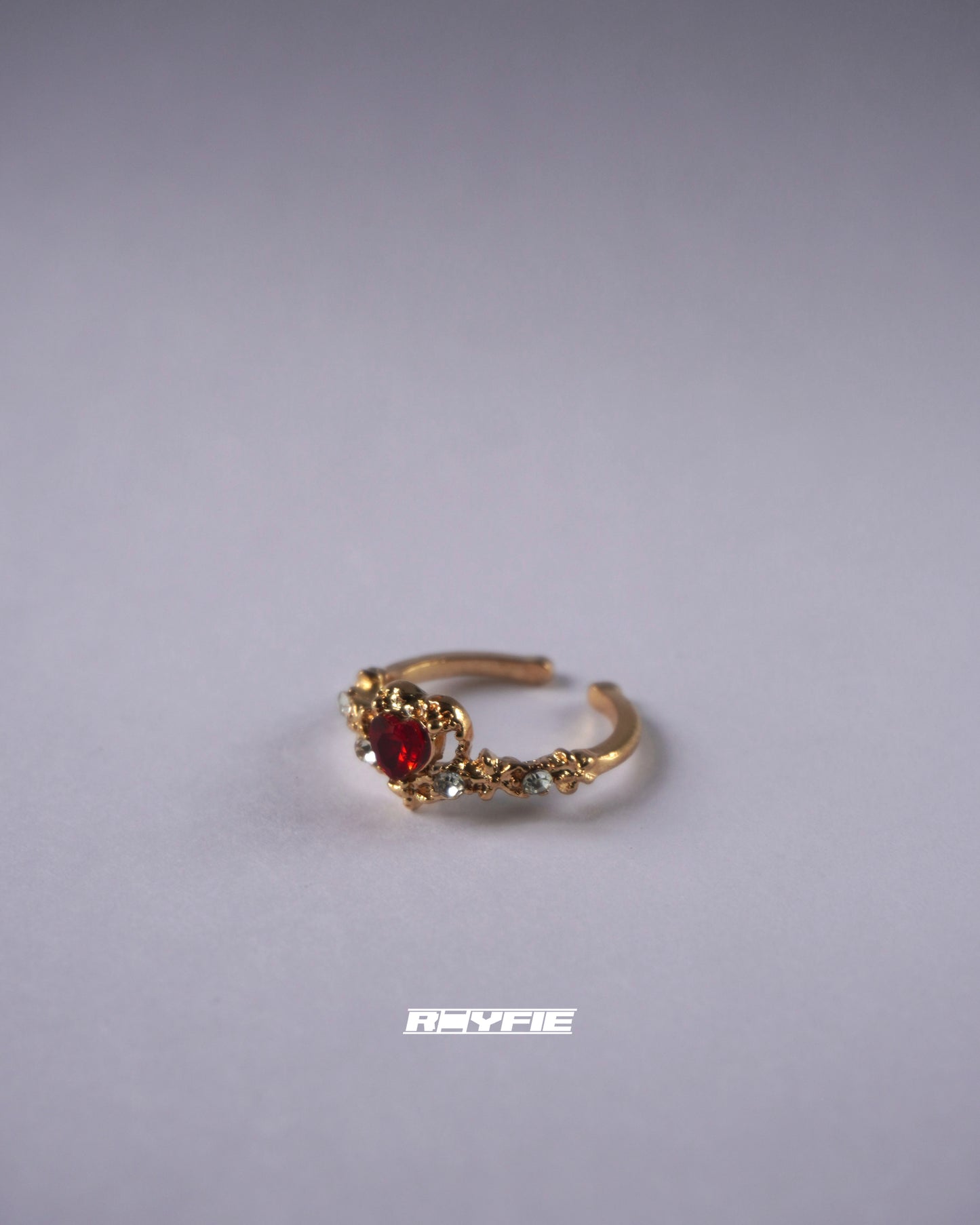 EKLETIKA Heartfelt Gold Ring