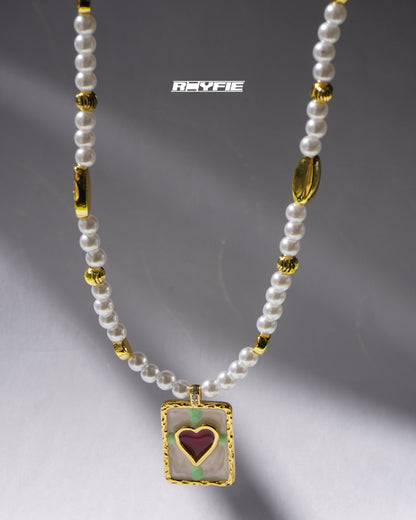 EKLETIKA Charming Heart Pendant Necklace