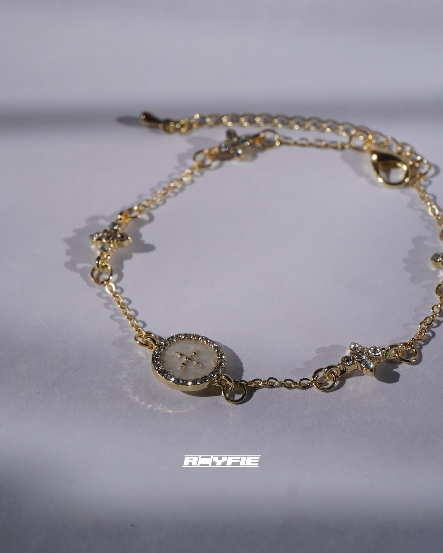 EKLETIKA Charming Gold Bracelet