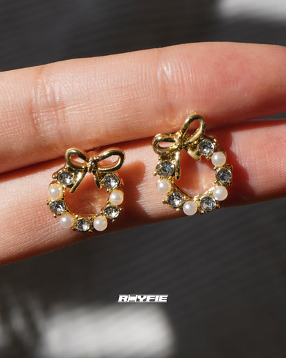 GESTALT Golden Bow and Pearl Wreath Earrings